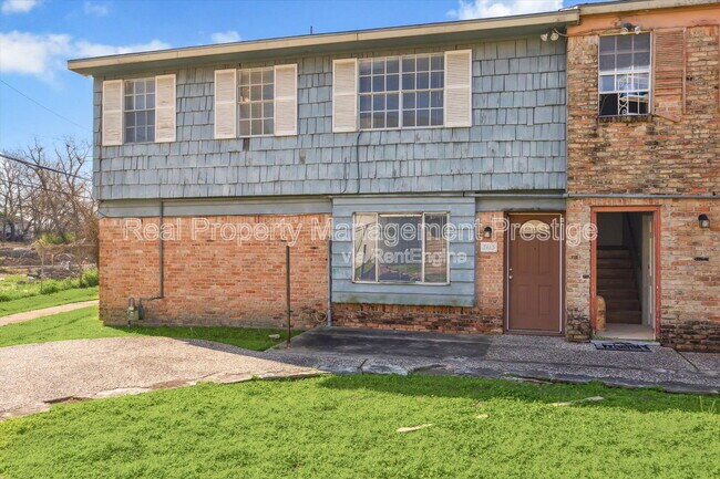 Primary Photo - 3115 Falk Ct