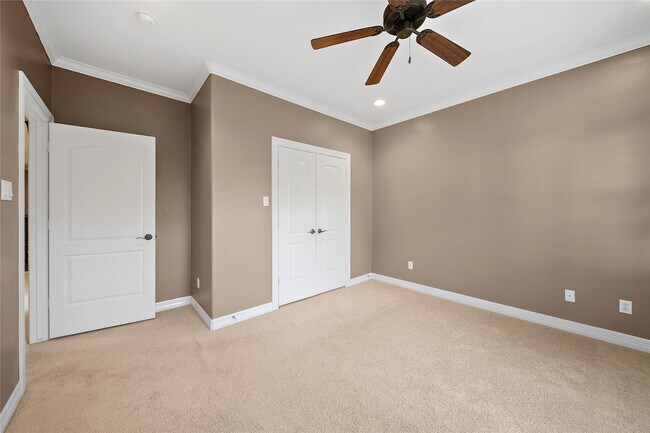 Building Photo - 4321 Jim West St