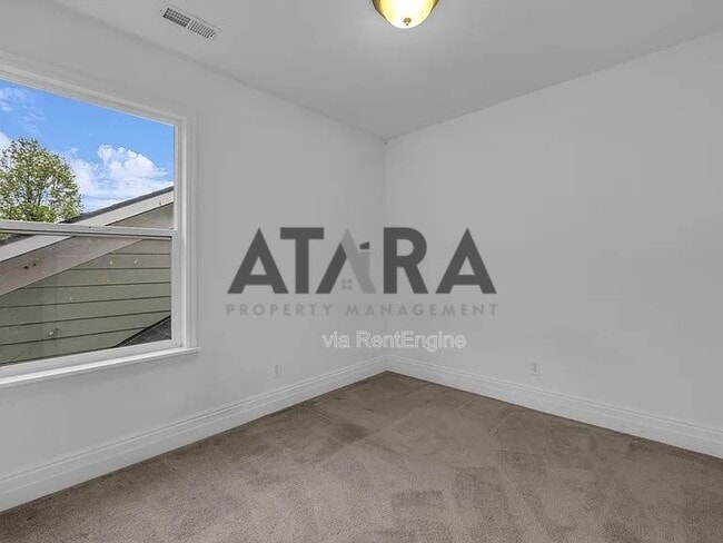 Building Photo - 4466 W 11800 S