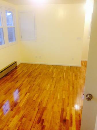 Building Photo - 77 Wesley St