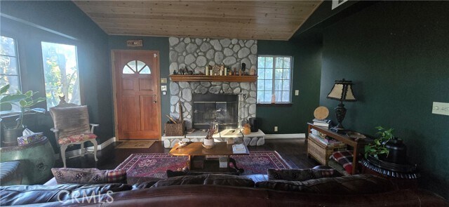 Building Photo - 27607 Oak Knoll Dr