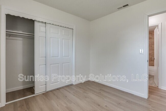Building Photo - 636 SW 13th St