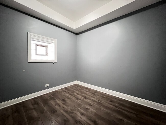 Building Photo - 7057 S Normal Blvd