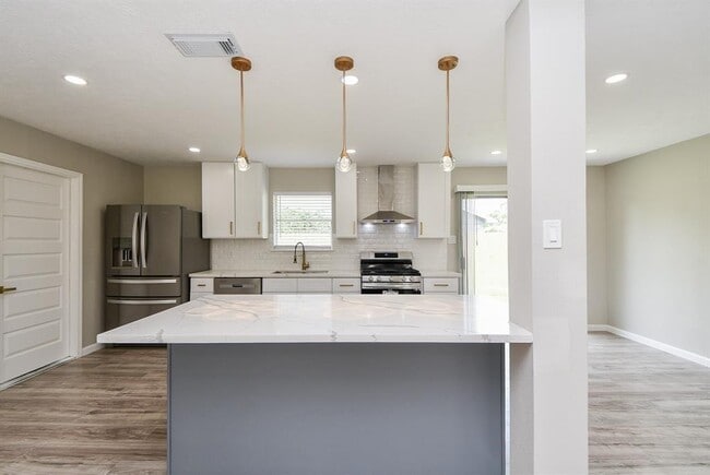 Building Photo - 2810 Dove Country Dr