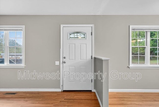 Building Photo - 4 Saratoga Ct