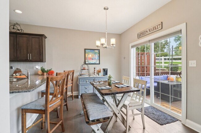 Building Photo - 11138 Alpine Ln