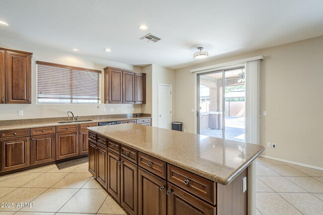 Building Photo - 3484 E Gary Way