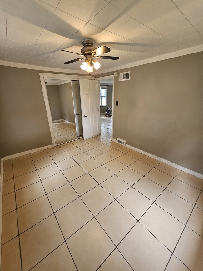 Building Photo - 1361 Glen Moore Cir