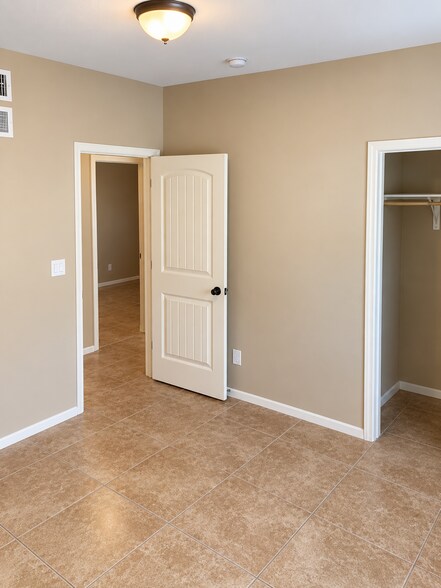 Building Photo - 14305 Pancho Gonzalez Ct