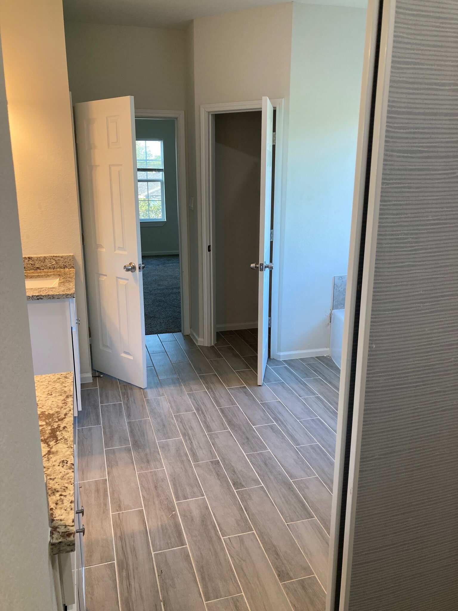 Building Photo - 7952 Blue St