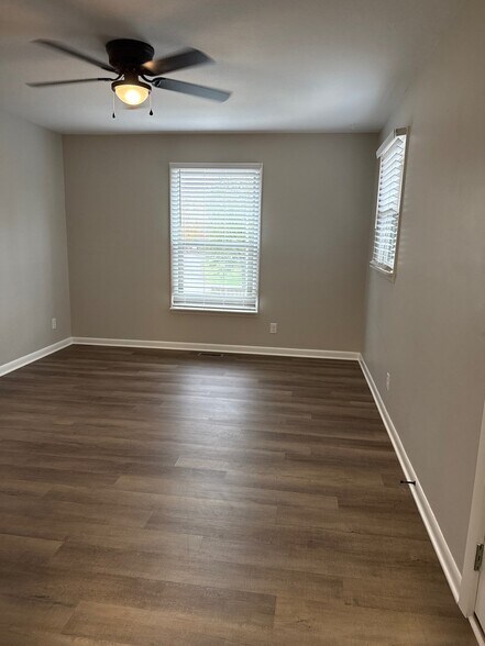 Building Photo - 1247 Pleasant View Dr