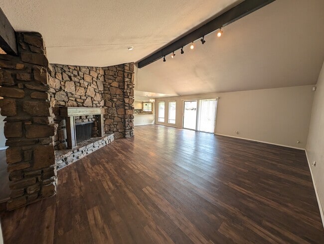 Building Photo - 8440 E 64th Pl