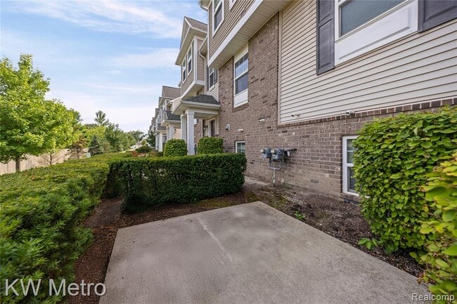 Building Photo - 4636 Bradley Cir