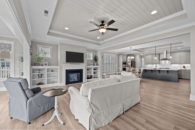 Building Photo - "Coastal Comfort Awaits: Spacious 3-Bed, 3-Bath Home in Holly Ridge!"