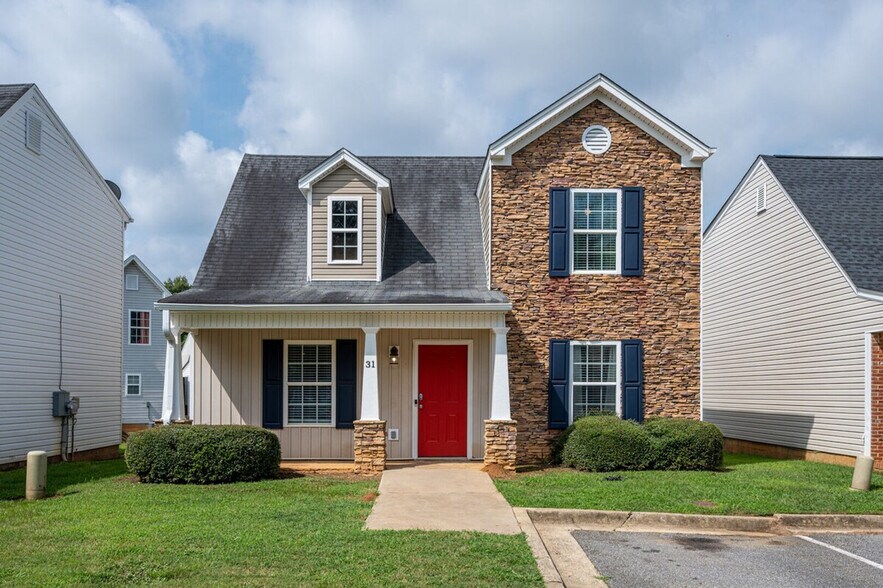 Building Photo - 31 Middleton Ct