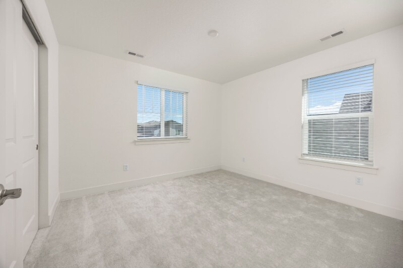 Building Photo - 5069 McKinnon Ct
