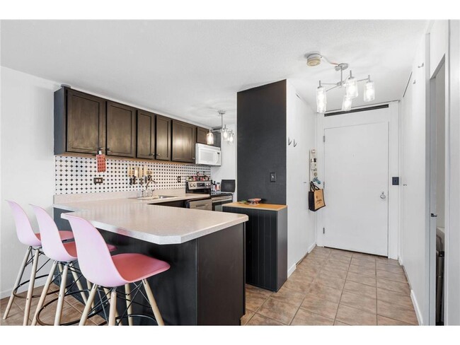 Primary Photo - 15 S 1st St