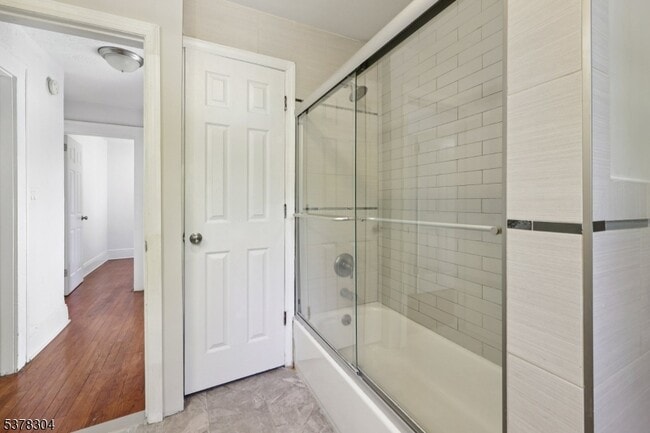Building Photo - 359 Bogert Ave