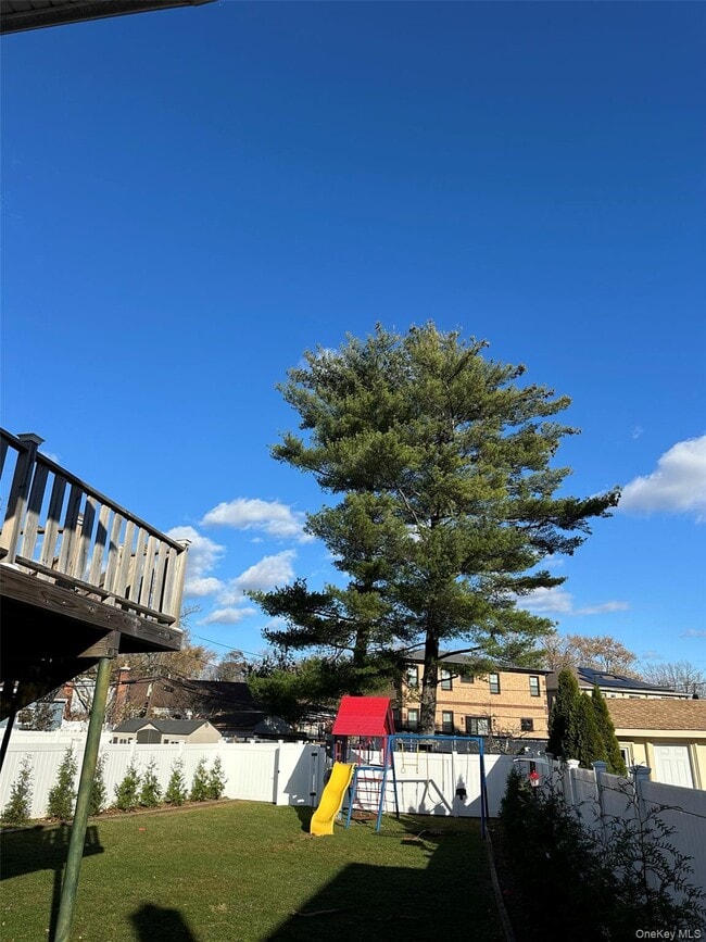 Building Photo - 1051 Franklin Ave