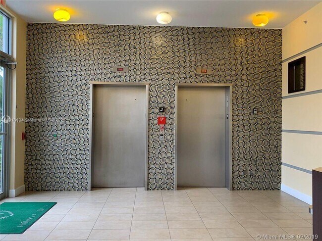 Building Photo - 36 NW 6th Ave