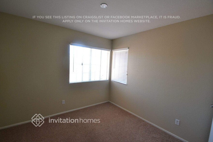 Building Photo - 3152 Hampton Rd