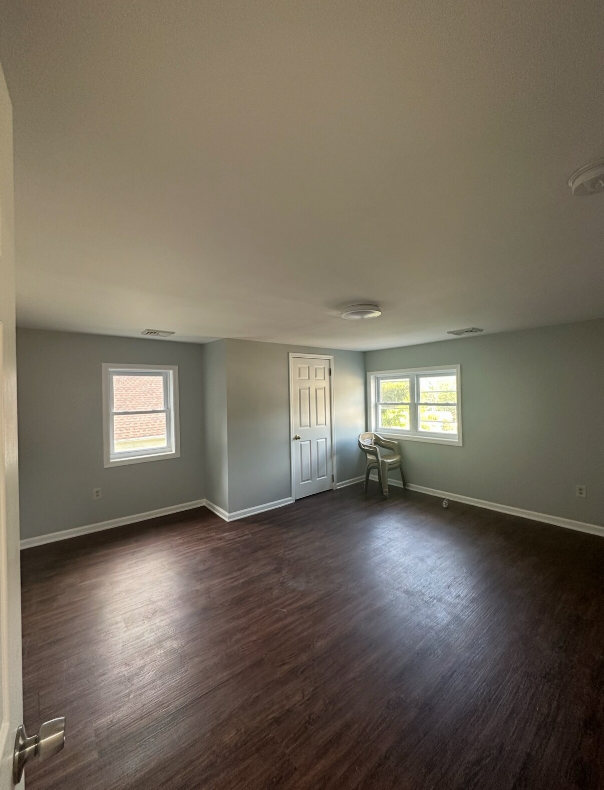 Bedroom - 95 Thompson Ave