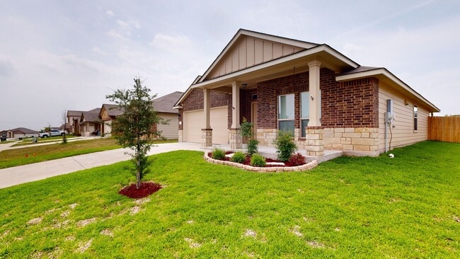 Building Photo - 2 WEEKS FREE RENT + $1,750 A MONTH!