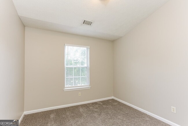 Building Photo - 7470 Royale Ct