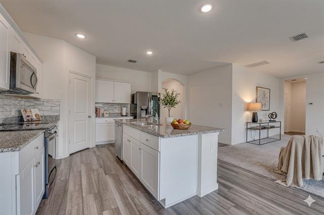 Building Photo - 767 Camden Dr