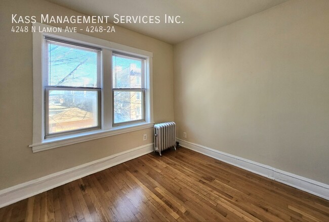 Building Photo - Perfect Portage Park Rehabbed 2 bed with H...