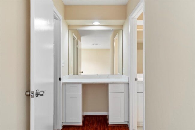 Building Photo - 11122 High Star Dr