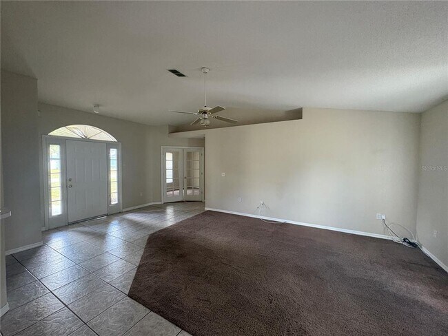 Building Photo - 142 Lindale St