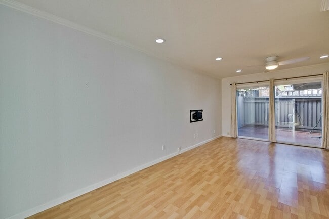 Building Photo - 2-Bed Cupertino Home with Private Yard, In-Unit Laundry, Pool and Clubhouse