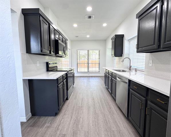 Building Photo - 6713 Fairfield Dr