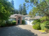 Building Photo - Great location! 4B/3.5B house with an ADU