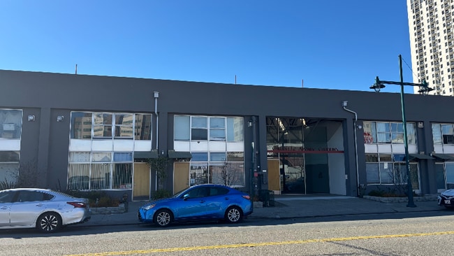 Building Photo - 6025 Christie Ave