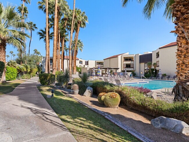 Building Photo - 1472 S Camino Real