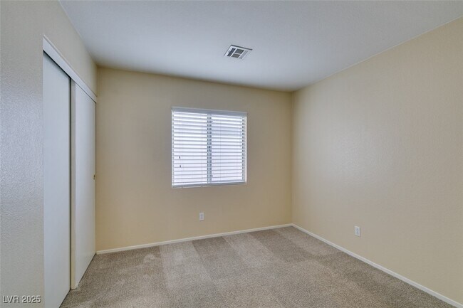 Building Photo - 744 Gritty Garnet Ave