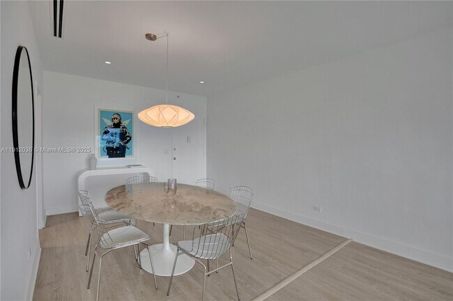 Building Photo - 3 Island Ave