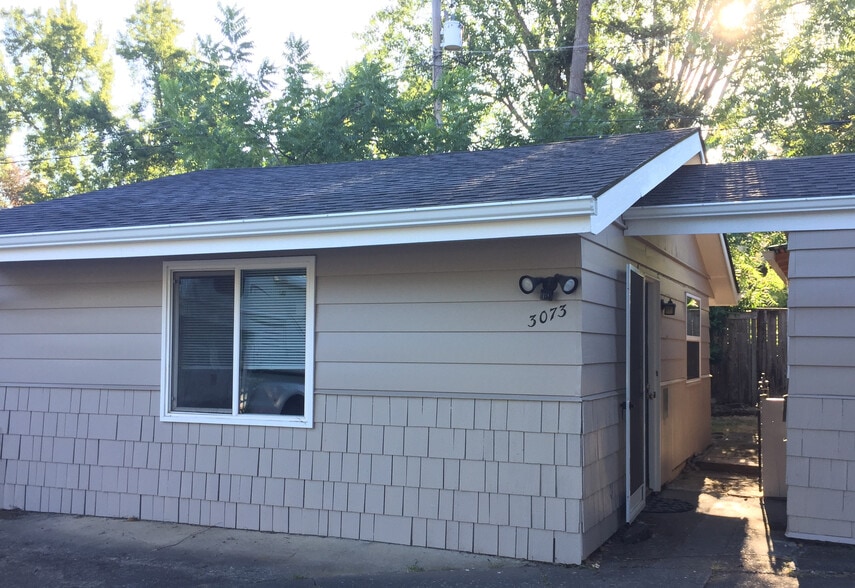 Building Photo - 3073 Alder St