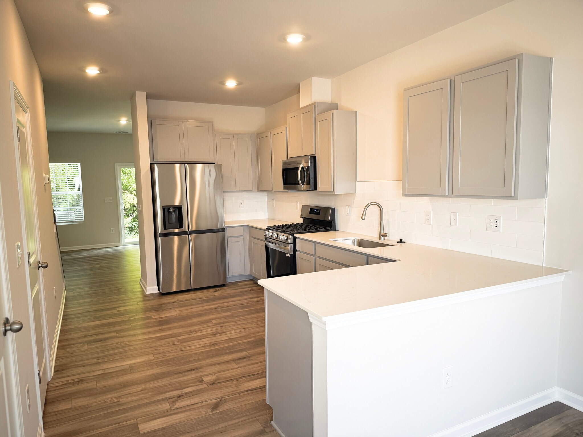 Kitchen - 1850 Autumn Mist Dr