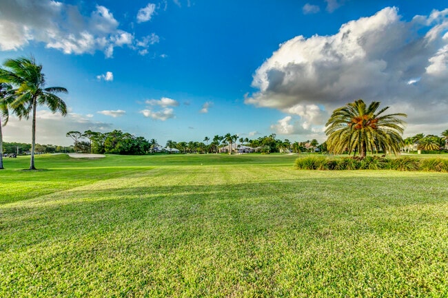 Building Photo - 8205 Woodsmuir Dr
