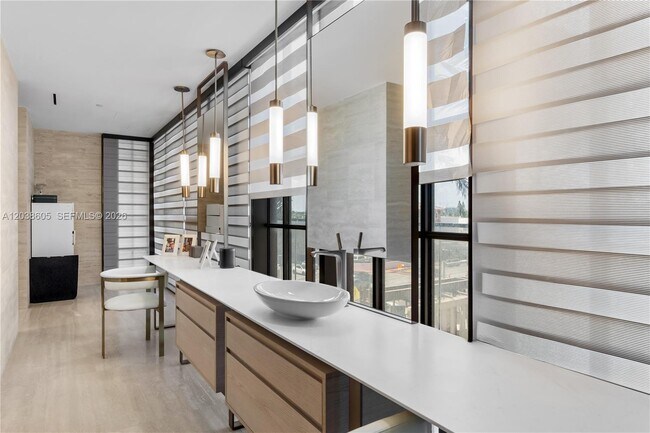 Building Photo - 8955 Collins Ave