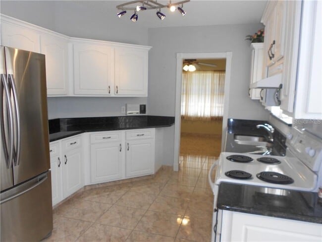 Building Photo - 3052 Collingswood Blvd