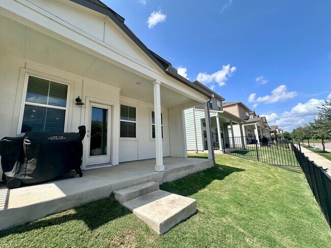 Building Photo - Modern 3-Bedroom, 2.5-Bathroom in Easton Park!