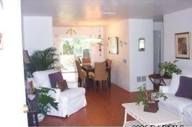 Building Photo - 152 Longwood Dr