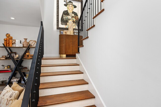 Building Photo - 227 Neptune Ave