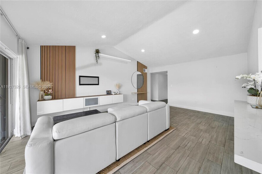 Building Photo - 11974 SW 110th Street Cir S