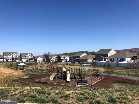 Building Photo - 4802 Hicks Dr