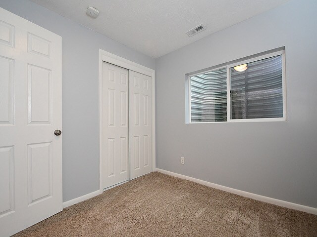 Building Photo - 14902 Mormon St